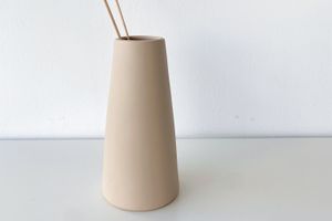Conical Keramik-Vase