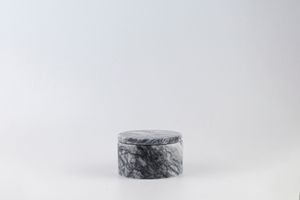 Musmeus Luoss Gewürzdose aus Marmor, Grau