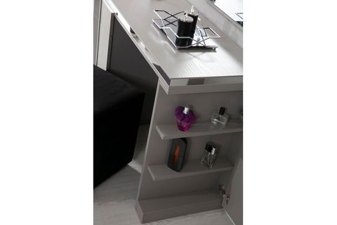 ALYA YATAK ODASI TAKIMI, SÜRGÜ KAPAKLI