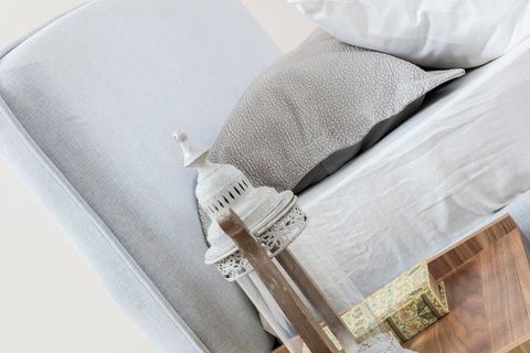 EMMA BAZASIZ KARYOLA