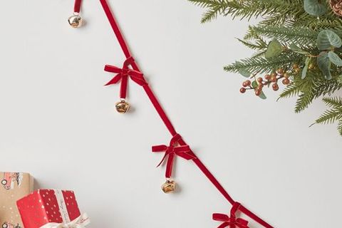 YILBAŞI KADİFE KURDELE GOLD ZİLLİ ZİNCİR NOEL ÇAM AĞAÇ SÜSÜ