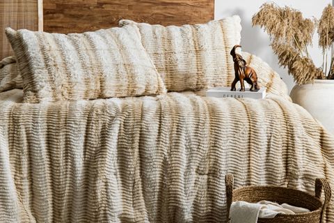 JENNY ÇİFT KİŞİLİK COMFORTER YATAK ÖRTÜSÜ SETİ, BEJ