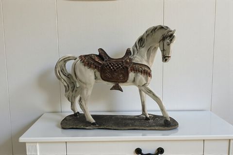 EĞERLİ BÜYÜK AT HEYKELİ BİBLO