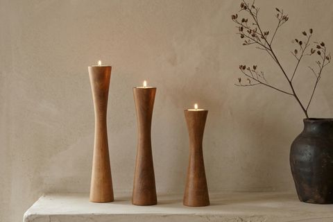 DİVAN KAYIN AHŞAP ÜÇLÜ ŞAMDAN SETİ, KOYU CEVİZ,  15-20-25 CM