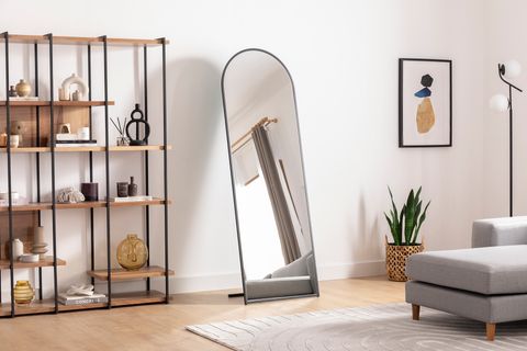 MARSAH HOME METAL ÇERÇEVELİ OVAL AYAKLI BOY AYNASI, SİYAH, 180X60