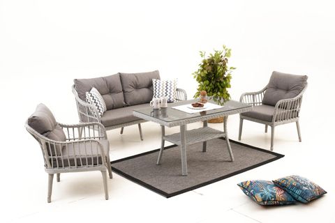 ÇEŞME OTURMA GRUBU, GRİ