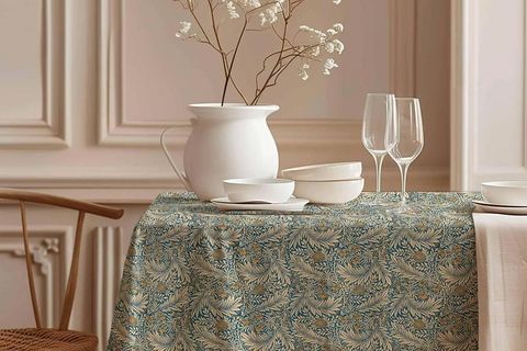 ZÜMRÜT YAPRAKLAR PAMUK MASA ÖRTÜSÜ, 150X250 CM