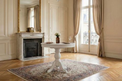 RAYMOND MUTFAK MASA TAKIMI, BEYAZ, 4 SANDALYELİ