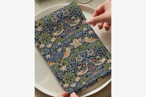 DOĞA ESİNTİSİ PAMUKLU DÖRT ADET PEÇETE