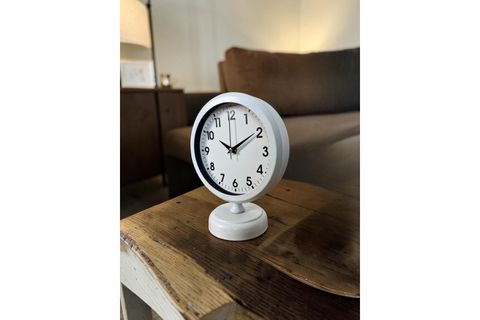 SOFTLİNE BEYAZ METAL MASA SAATİ 25X20 CM