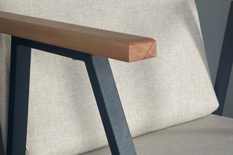 BERTA CONCEPT AİLA SALLANAN KOLTUK, KETEN KREM, METAL VE AHŞAP AYAK