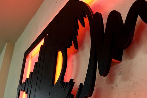 PLAK V1 LED IŞIKLI TABLO