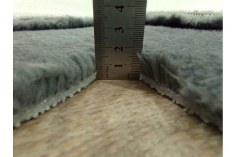 BALAT HALI DEKORATİF BEYAZ-GRİ-DESENLİ PELUŞ PAPATYA DESEN HALI AÇIK GRİ - 150X150