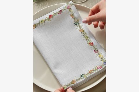 RENKLİ YUMURTA PAMUKLU DÖRT ADET PEÇETE