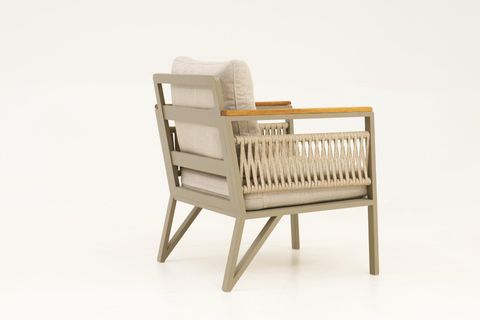 FLORES BAHÇE OTURMA GRUBU