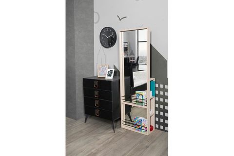 DORA GENÇ ODASI TAKIMI, 3 KAPAKLI