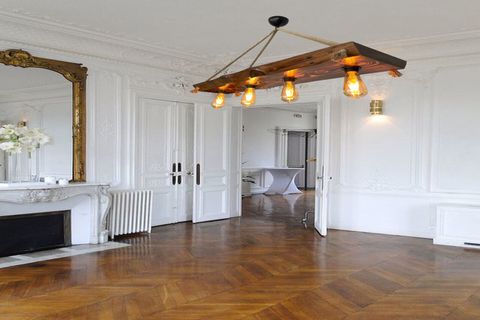 DOĞAL AHŞAP HALATLI DÖRTLÜ RUSTİK DEKORATİF AVİZE, HT176