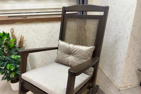 ASEDİA VERANDA HASIRLI MİNDERLİ SALLANAN SANDALYE, VİZON, CEVİZ AYAK