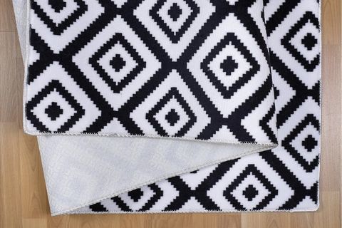 YIKANABİLİR SİYAH BEYAZ KARE HALI 200X300