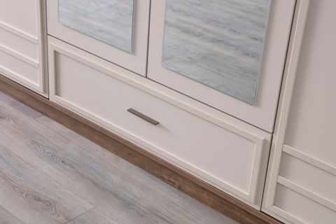 ELORA ÇEKMECELİ AYNALI GARDIROP, 4 KAPAKLI