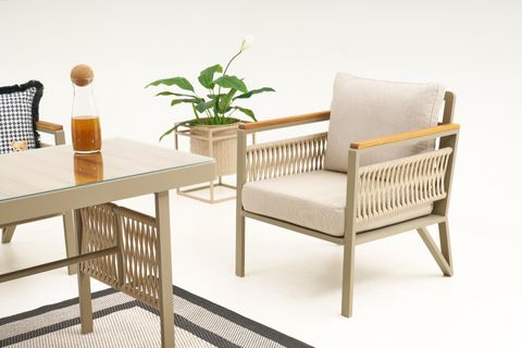 FLORES BAHÇE OTURMA GRUBU