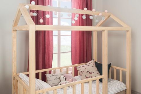 ALİS MONTESSORİ KARYOLA, CEVİZ, 90X190