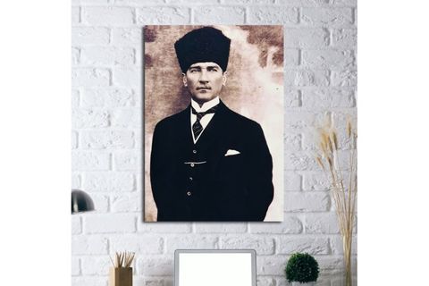 TABLOSAN KALPAKLI ATATÜRK PORTRESİ KANVAS TABLO A02118 50X70