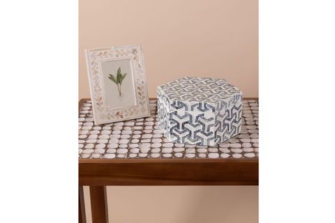 THE MİA SEDEF ALTIGEN KUTU 24X21X12 CM TLC0092