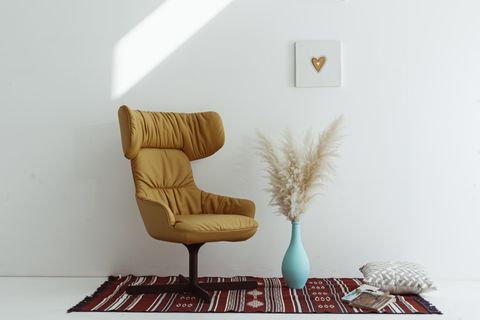 SERAMİK VAZO VE 4 ADET PAMUKLU PAMPAS, PASTEL MAVİ KREM