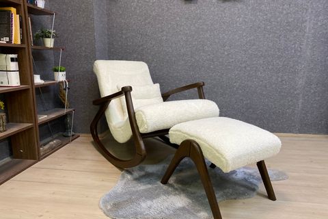 ASEDİA EKOL SALLANAN SANDALYE, TEDDY KREM, CEVİZ AYAK