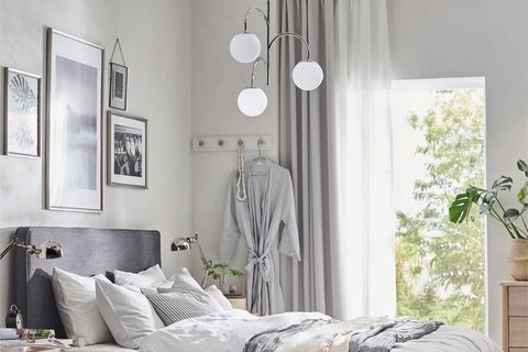 YAĞMUR KROM AVİZE ÜÇLÜ BEYAZ CAMLI