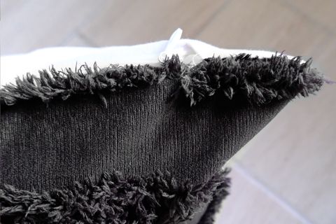 PÜSKÜLLÜ PAMUK KIRLENT KILIFI, SİYAH