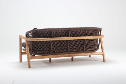 İNCİ BAHÇE TAKIMI, KAHVERENGİ