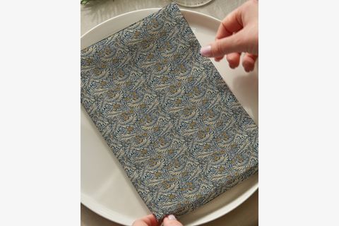 ZÜMRÜT YAPRAKLAR PAMUKLU DÖRT ADET PEÇETE