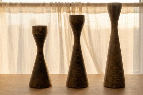 AHENK KAYIN AHŞAP ÜÇLÜ ŞAMDAN SETİ, KOYU CEVİZ,  15-20-25 CM