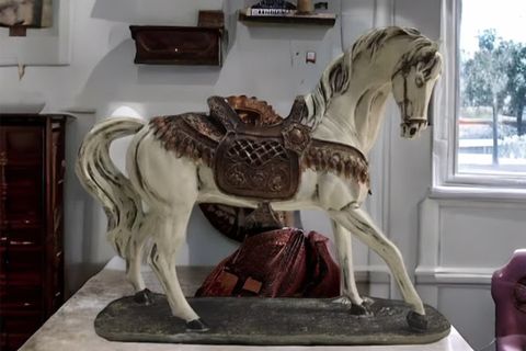 EĞERLİ BÜYÜK AT HEYKELİ BİBLO