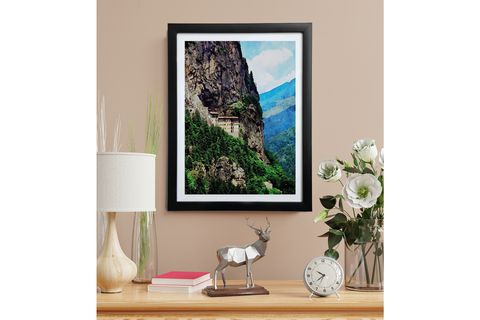 SİYAH ÇERÇEVELİ SULUBOYA TRABZON TABLOSU 33X43 CM