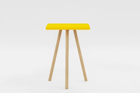 KOZİ KARE AHŞAP AYAKLI YAN SEHPA, SARI