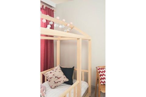 ALİS MONTESSORİ KARYOLA, CEVİZ, 90X190