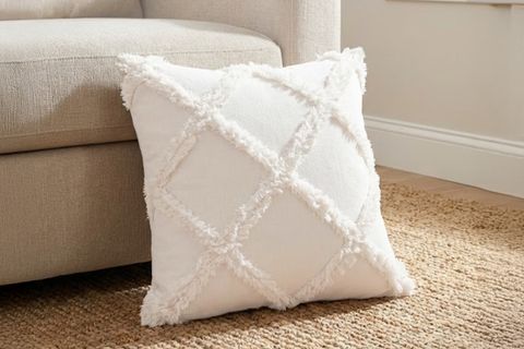 DİAMOND PÜSKÜLLÜ PAMUK KIRLENT KILIFI, BEYAZ