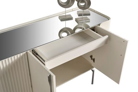 BELLA YEMEK ODASI TAKIMI, AYTAŞI