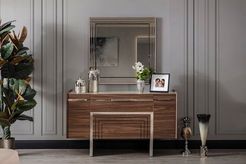 DOLCE YATAK ODASI TAKIMI, SÜRGÜ KAPAKLI