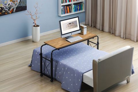 GENIŞLIK VE YÜKSEKLİK AYARLI EĞİM VERILEN ÇALIŞMA MASASI