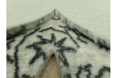 BALAT HALI DEKORATİF BEYAZ-GRİ-DESENLİ PELUŞ PAPATYA DESEN HALI AÇIK GRİ - 150X150