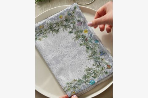 GÜMÜŞ YILBAŞI PAMUKLU DÖRT ADET PEÇETE