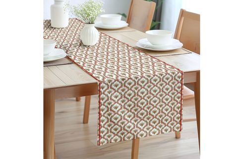 YILBAŞI ÇELENKLERİ PAMUKLU MASA RUNNER, 0094 50X150