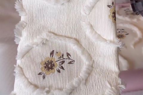 ÇAPA HOME LİZZY ŞÖNİL JAKAR NAKIŞLI YATAK ÖRTÜSÜ, KREM BEJ, ÇİFT KİŞİLİK