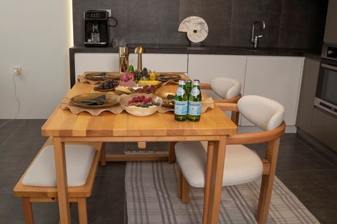 CHERİ SIRT MİNDERLİ İSKANDİNAV BENCHLİ MASİF MASA TAKIMI, KREM, 2 SANDALYELİ, 80X160