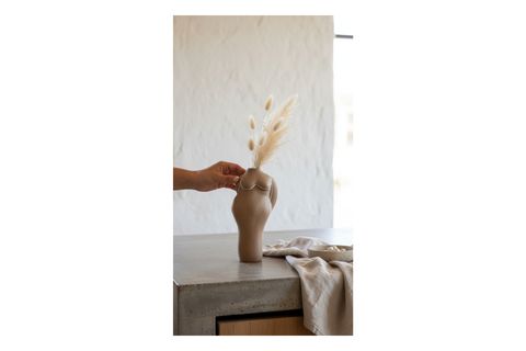 TERRACOTTA GÖVDE ŞEKİLLİ VAZO