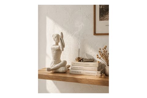 DEKORATİF OTURAN YOGA KADIN OBJESİ